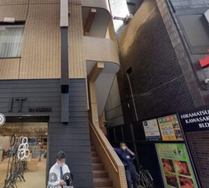 スタジオのある平松川崎ビルの画像