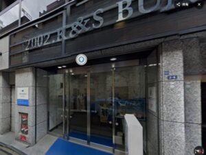 藤沢スタジオのあるビル入り口の画像